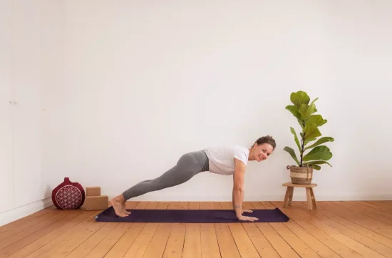 Rückbildungsübungen: So stärkst Du Deinen Körper mit Yoga nach der Geburt